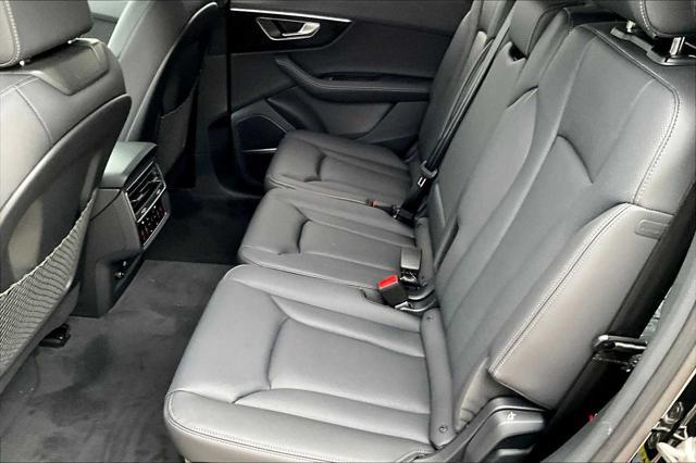 new 2025 Audi Q7 car, priced at $78,950