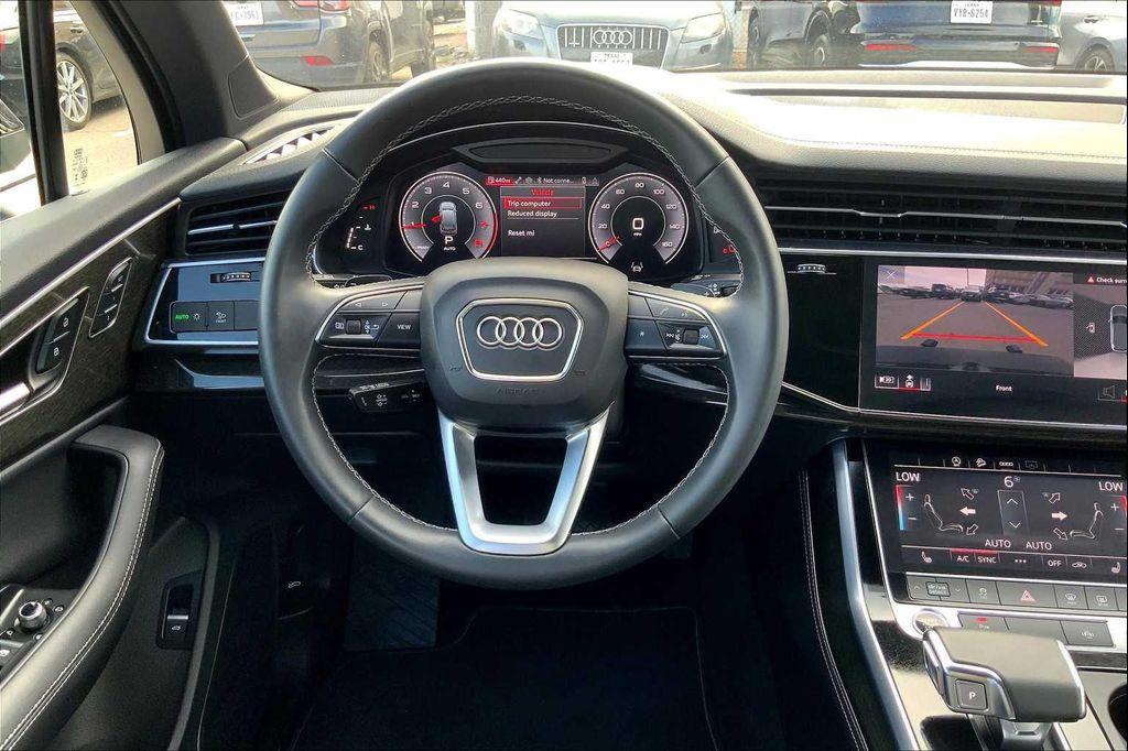 used 2025 Audi Q7 car, priced at $48,500