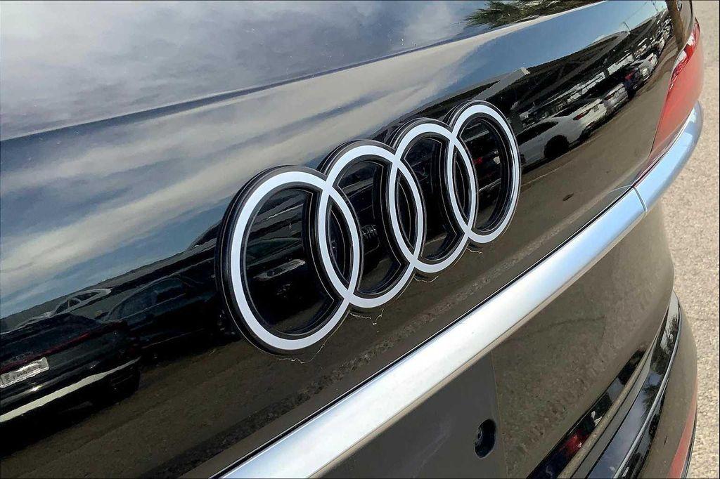 used 2025 Audi Q7 car, priced at $48,500