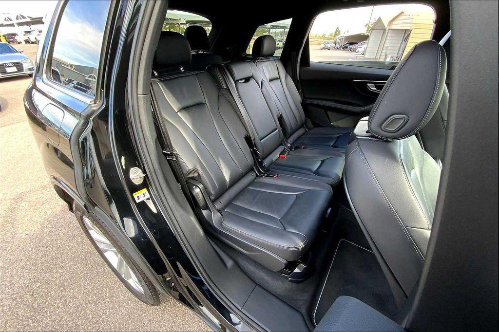 used 2025 Audi Q7 car, priced at $48,500