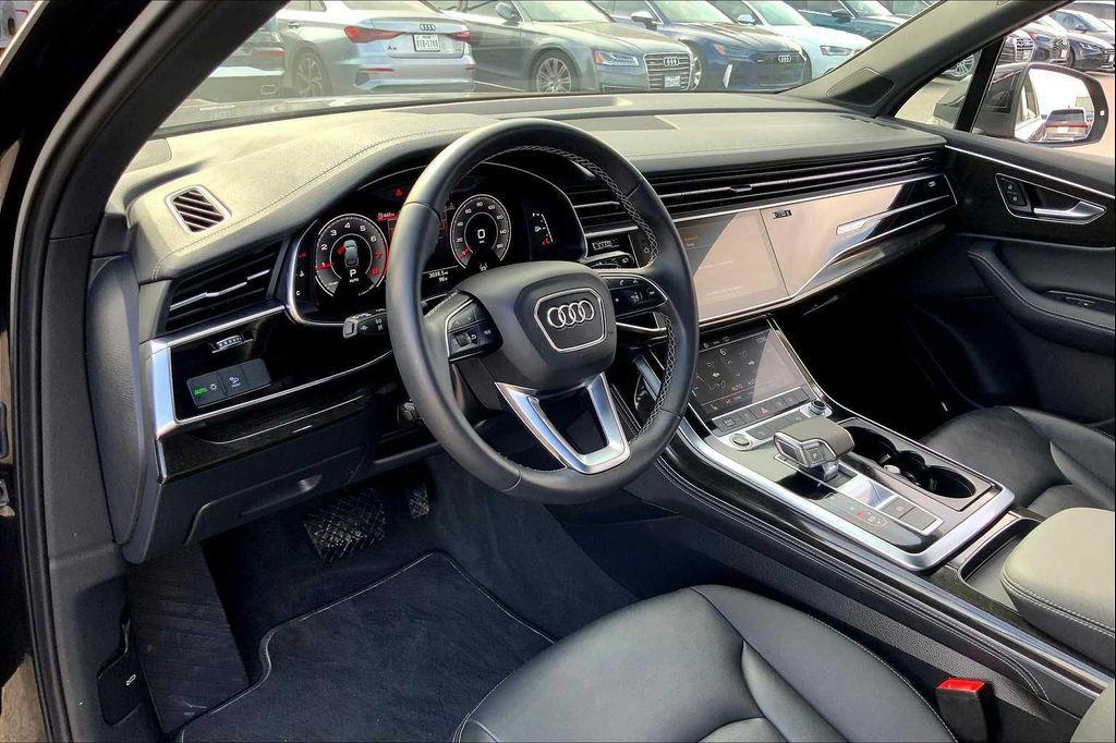 used 2025 Audi Q7 car, priced at $48,500