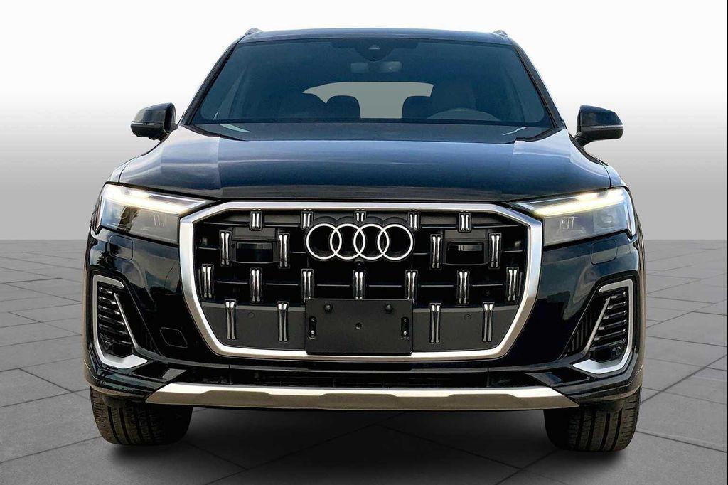 used 2025 Audi Q7 car, priced at $48,500