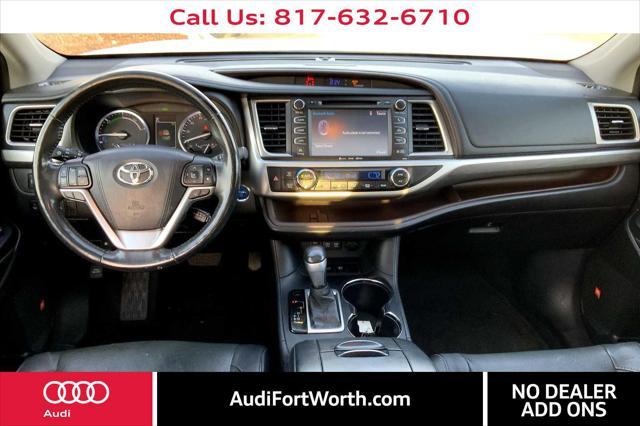 used 2017 Toyota Highlander Hybrid car, priced at $25,700