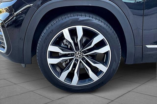 used 2022 Volkswagen Atlas Cross Sport car, priced at $33,800