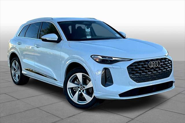 new 2025 Audi Q5 car, priced at $60,440