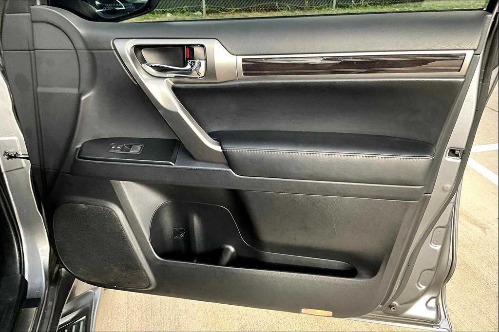 used 2023 Lexus GX 460 car, priced at $53,700