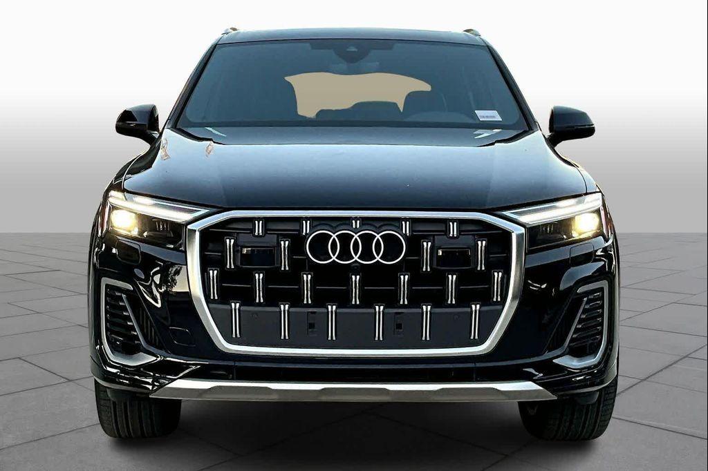 used 2025 Audi Q7 car, priced at $55,000