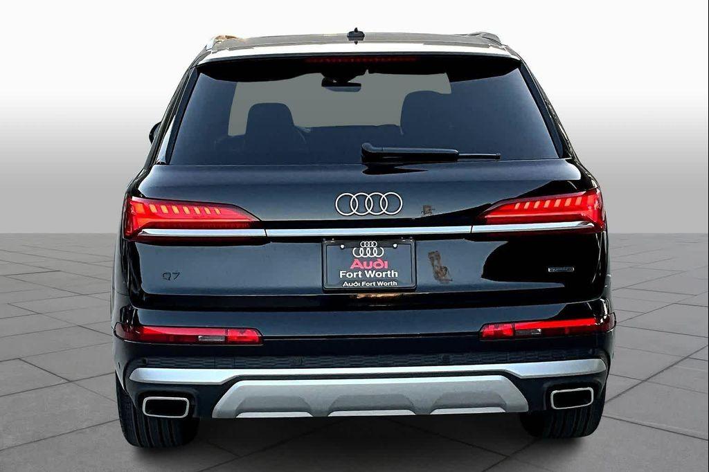 used 2025 Audi Q7 car, priced at $55,000