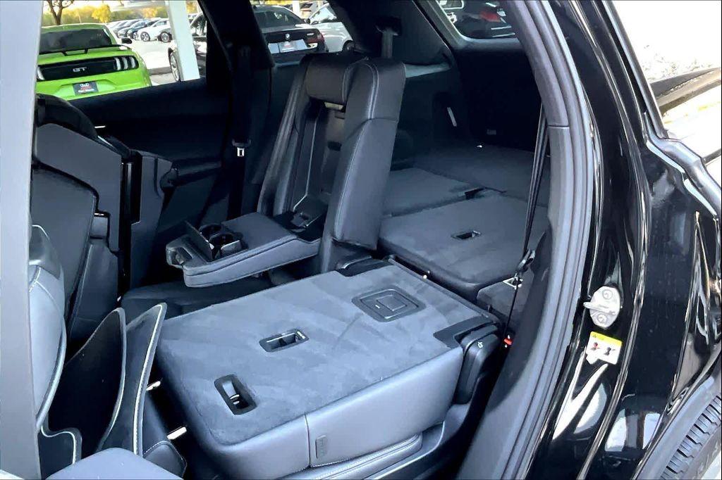 used 2025 Audi Q7 car, priced at $55,000