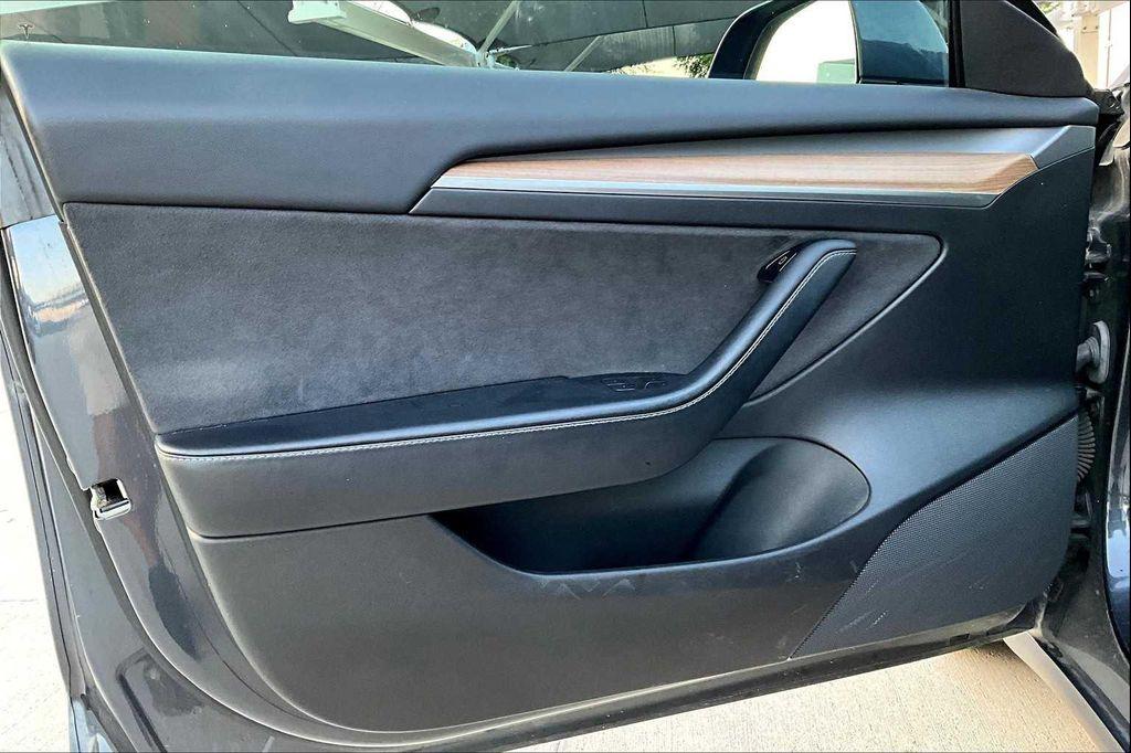 used 2021 Tesla Model 3 car, priced at $21,900