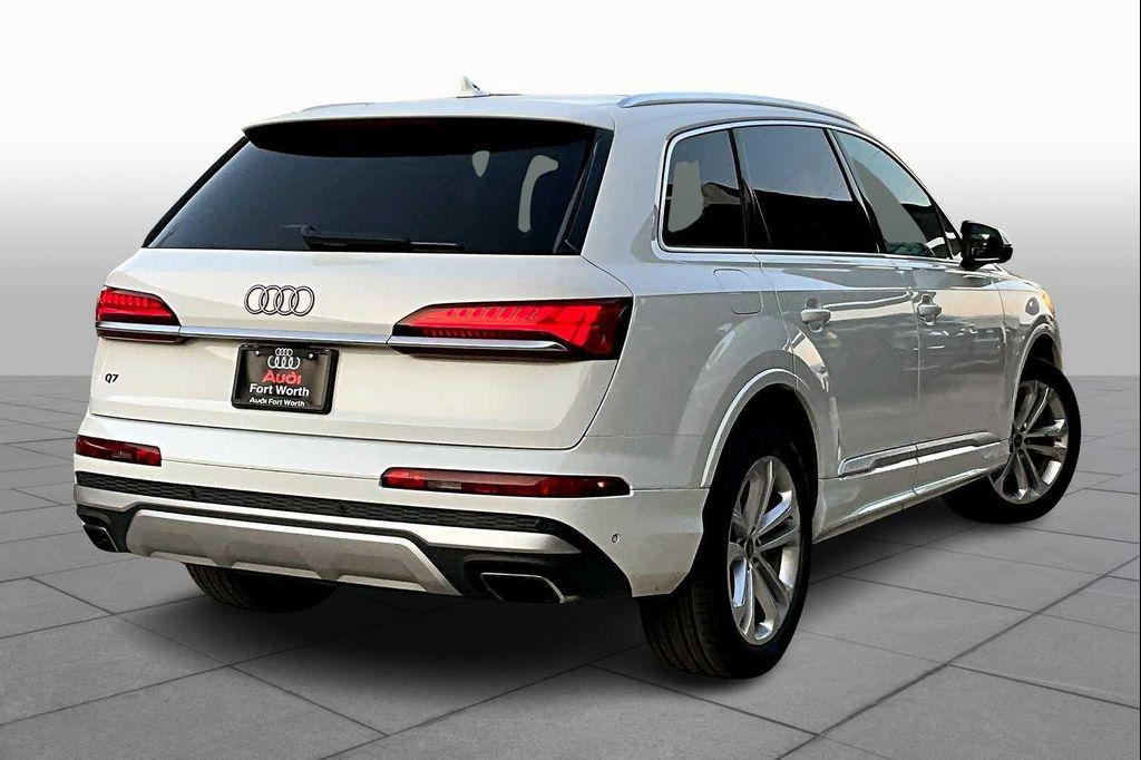 used 2025 Audi Q7 car, priced at $55,800