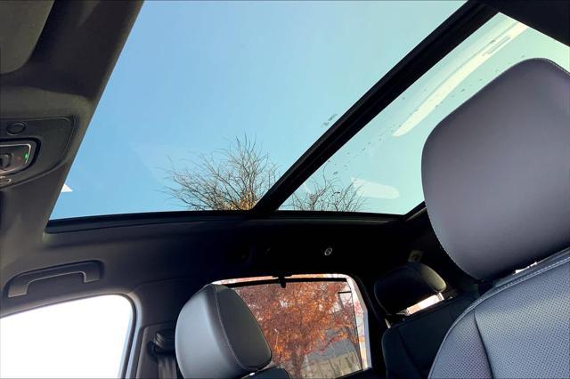 new 2025 Audi Q7 car, priced at $77,840