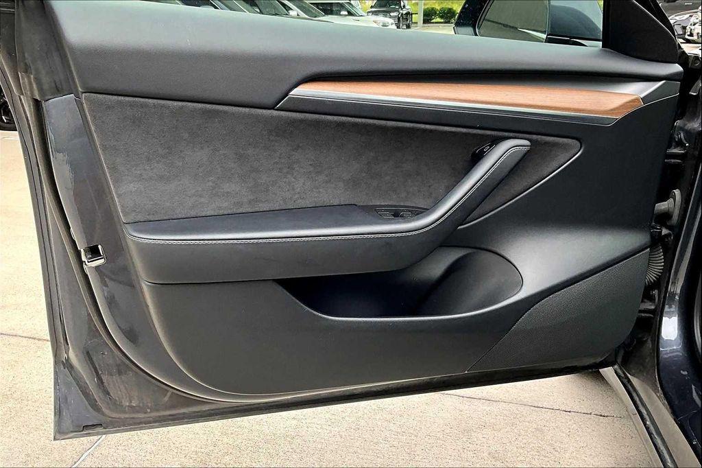 used 2021 Tesla Model 3 car, priced at $25,000