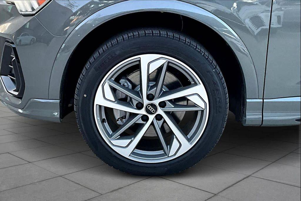 new 2025 Audi Q3 car, priced at $44,060