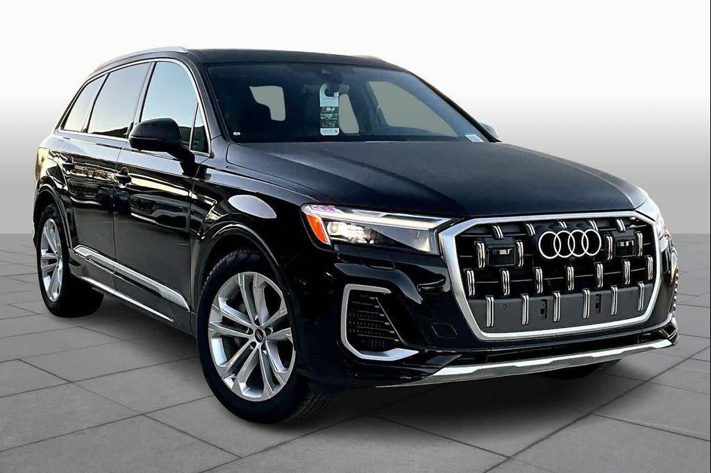 new 2026 Audi Q7 car, priced at $76,445