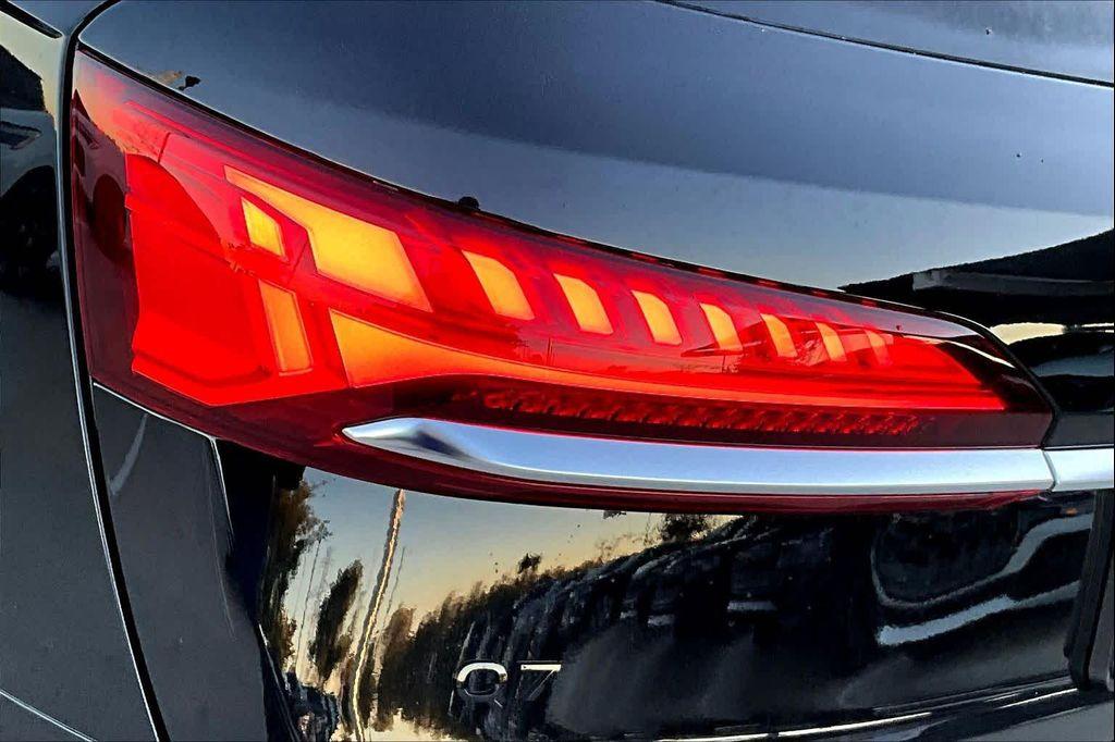 new 2026 Audi Q7 car, priced at $76,445