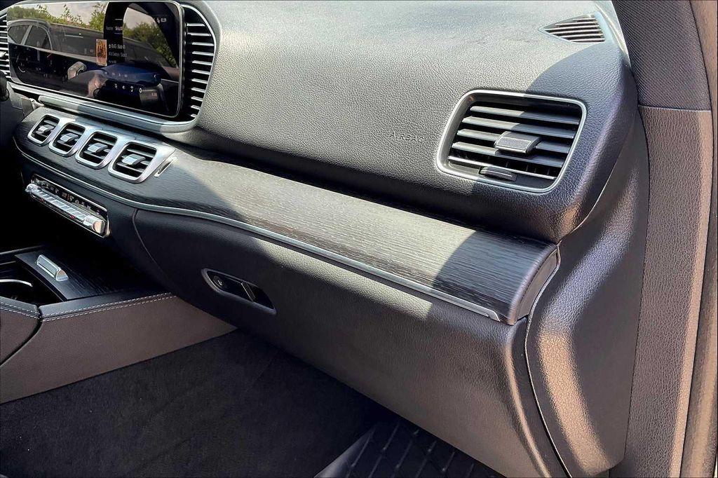 used 2024 Mercedes-Benz GLE 350 car, priced at $55,900