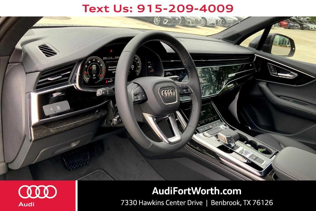 new 2025 Audi Q7 car, priced at $68,100