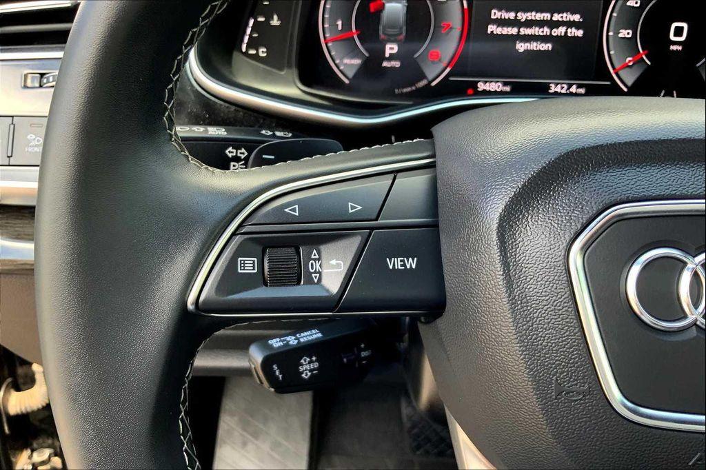 used 2025 Audi Q7 car, priced at $59,700