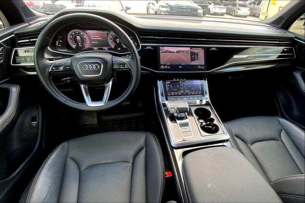 used 2025 Audi Q7 car, priced at $59,700