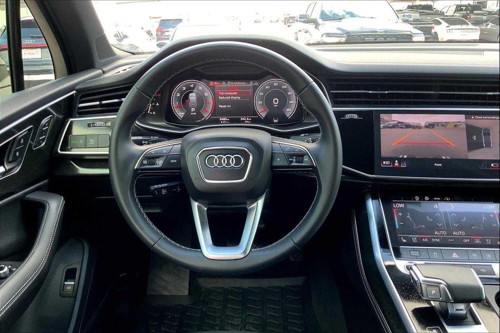 used 2025 Audi Q7 car, priced at $59,700