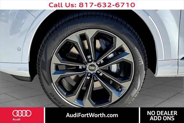 new 2025 Audi Q7 car, priced at $77,605
