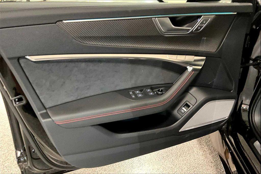 new 2026 Audi RS 6 Avant car, priced at $151,795