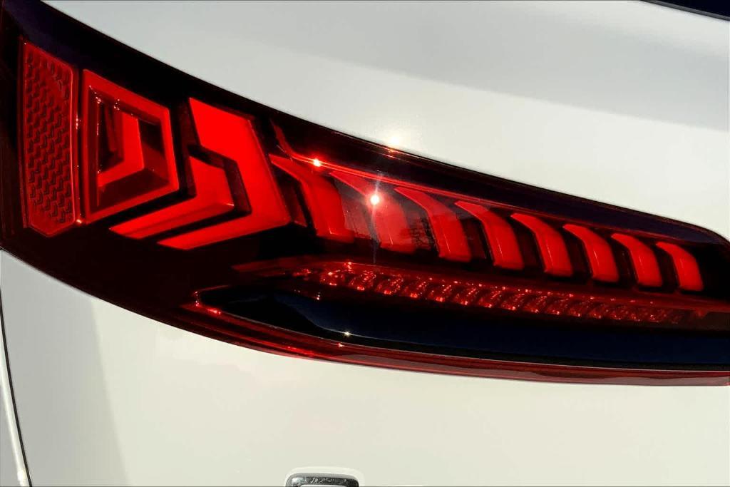 new 2024 Audi Q7 car, priced at $74,658