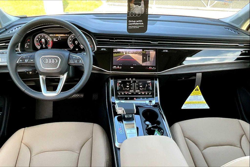 new 2025 Audi Q7 car, priced at $76,950