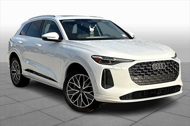 new 2025 Audi Q5 car, priced at $61,300