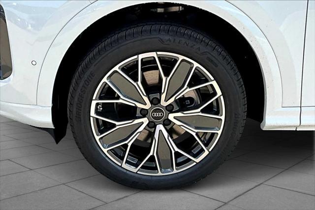 new 2025 Audi Q5 car, priced at $61,300