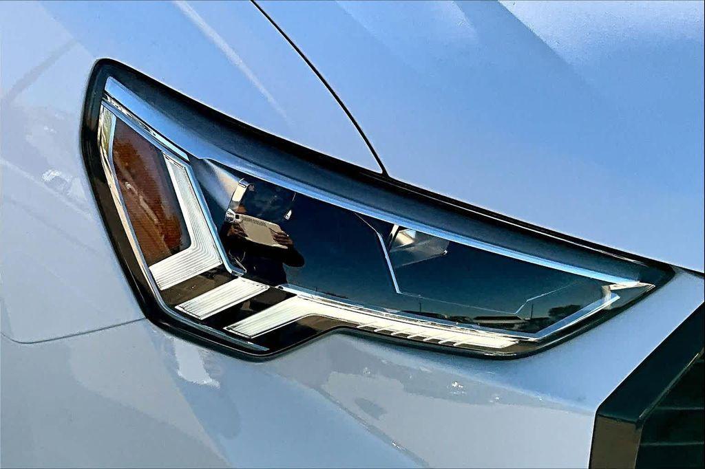 new 2025 Audi Q3 car, priced at $43,465