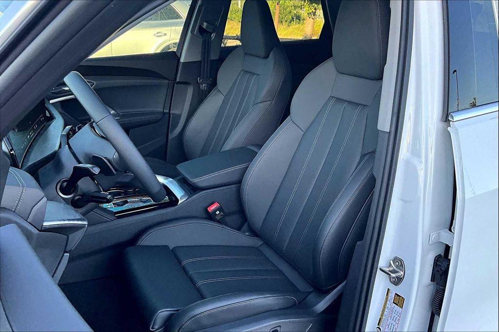 new 2025 Audi Q5 car, priced at $58,743