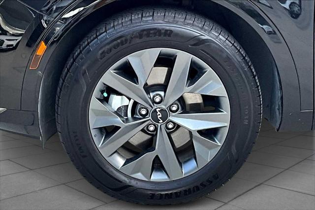 used 2024 Kia Sportage Hybrid car, priced at $33,900