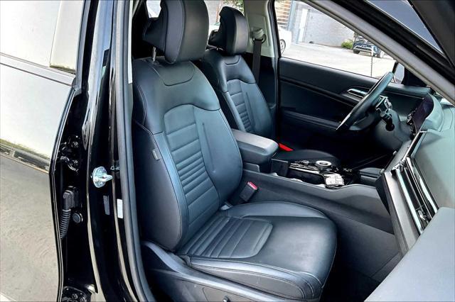 used 2024 Kia Sportage Hybrid car, priced at $33,900