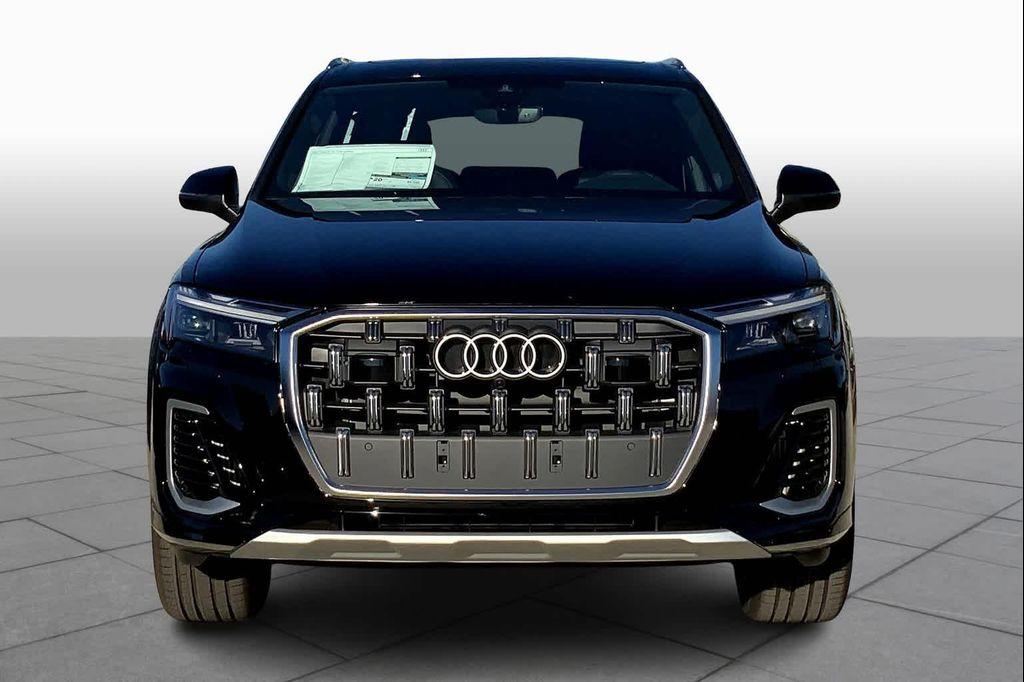 new 2025 Audi Q7 car, priced at $73,678