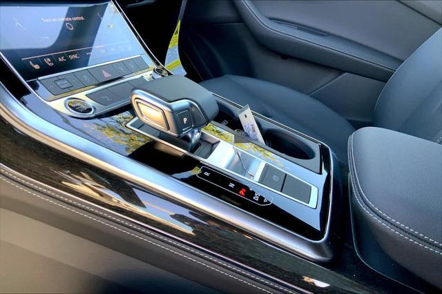 new 2025 Audi Q7 car, priced at $76,350