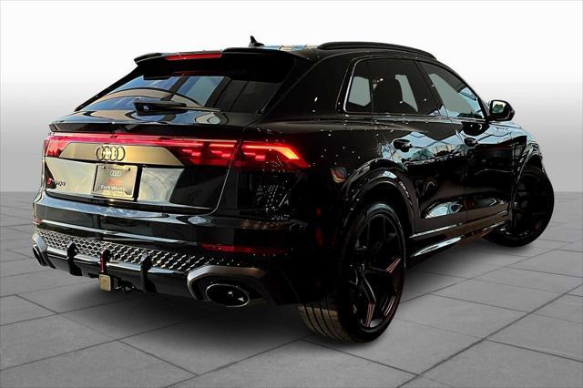 new 2025 Audi RS Q8 car, priced at $160,635