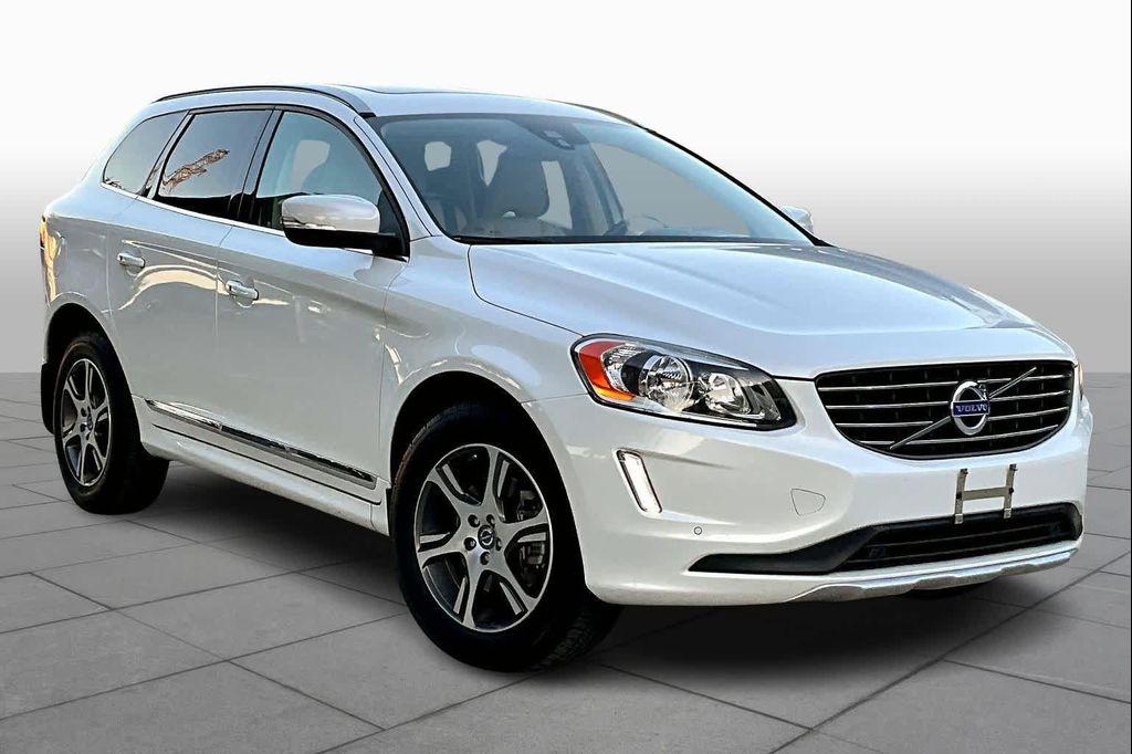 used 2015 Volvo XC60 car, priced at $13,700