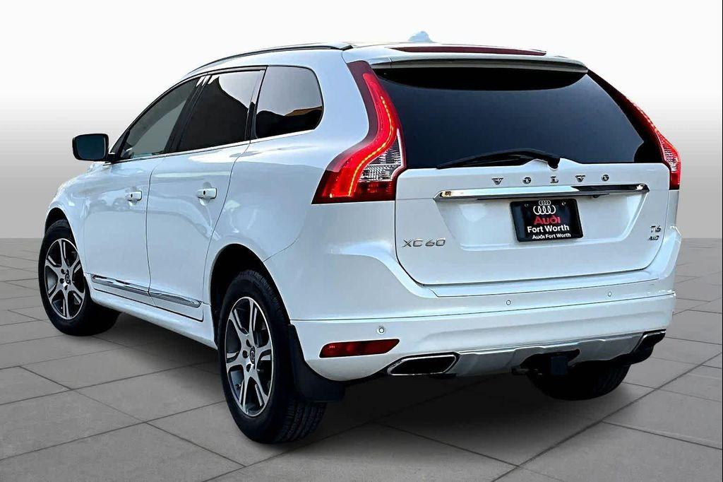 used 2015 Volvo XC60 car, priced at $13,700