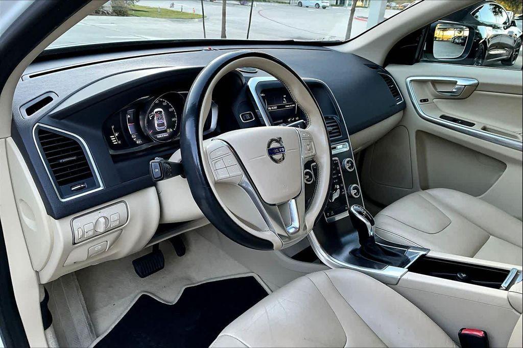used 2015 Volvo XC60 car, priced at $13,700