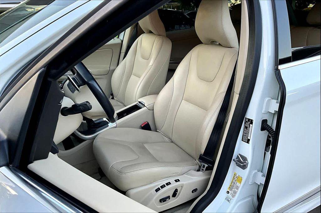 used 2015 Volvo XC60 car, priced at $13,700