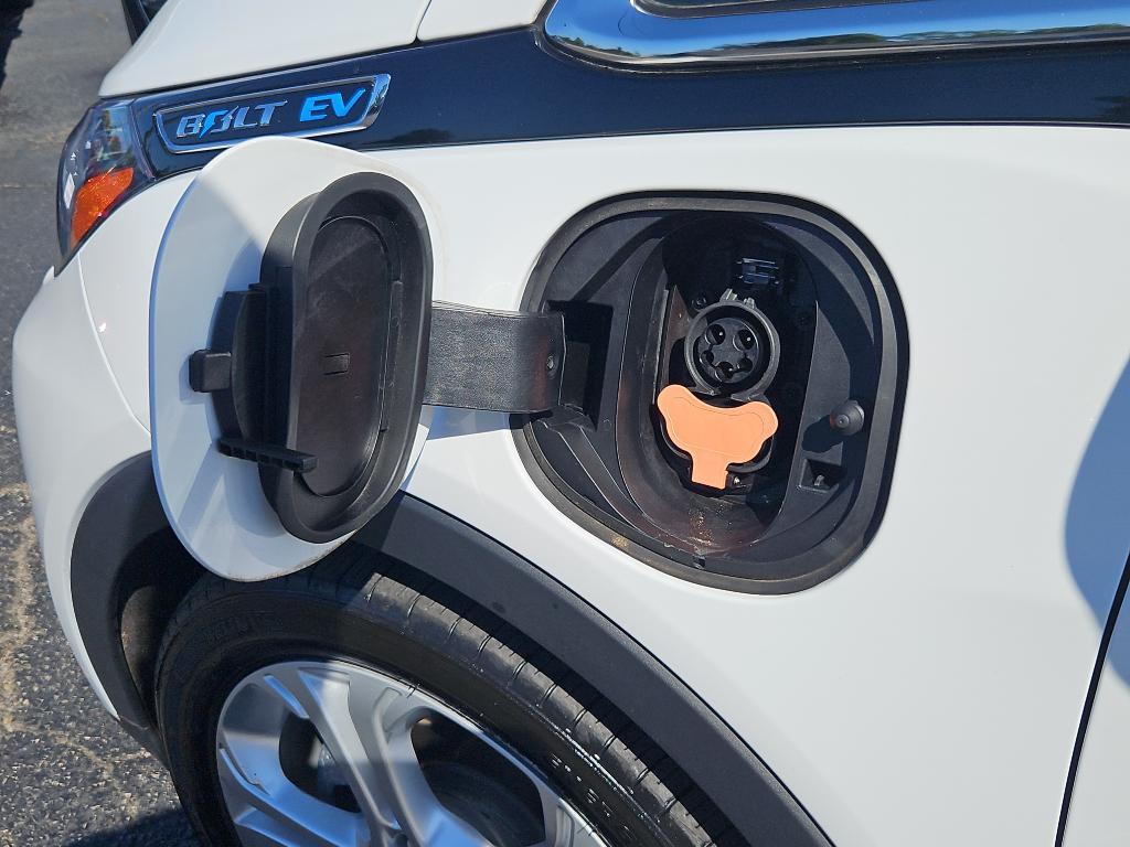 used 2021 Chevrolet Bolt EV car, priced at $14,998