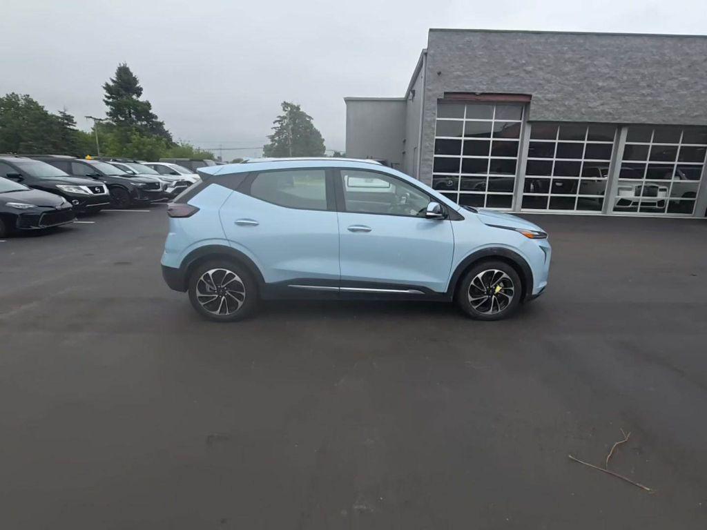 used 2022 Chevrolet Bolt EUV car, priced at $20,300