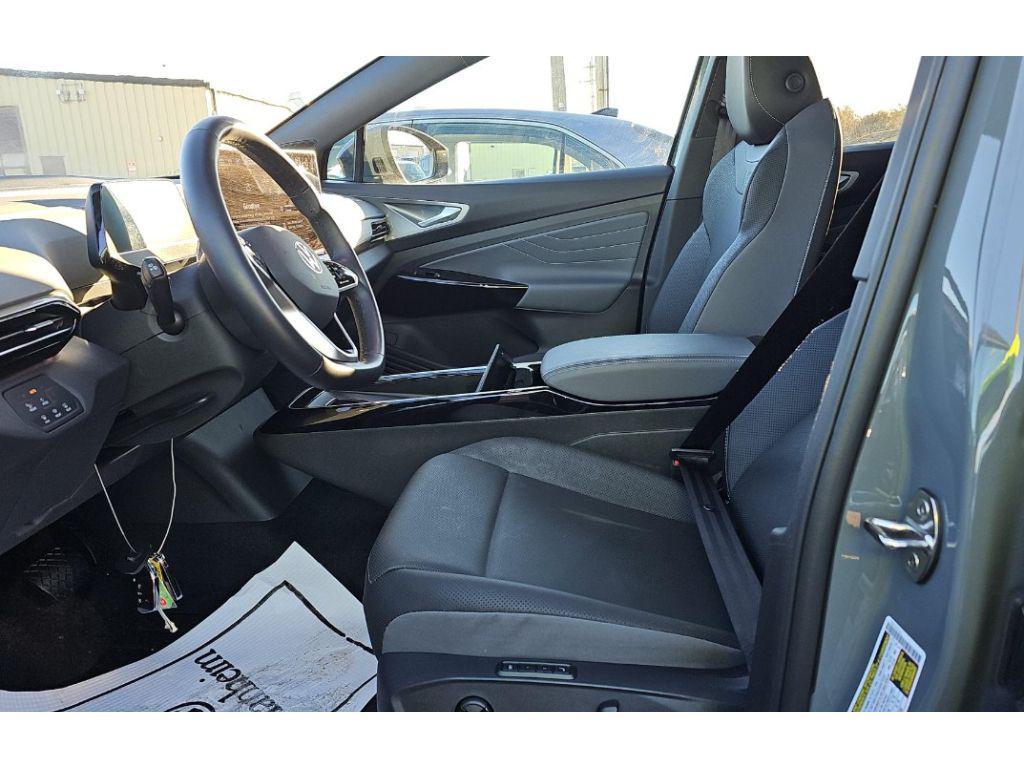 used 2024 Volkswagen ID.4 car, priced at $27,599