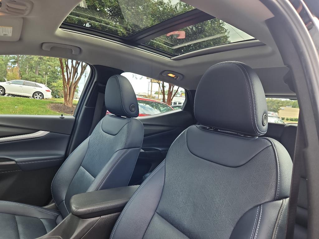 used 2022 Chevrolet Bolt EUV car, priced at $19,992