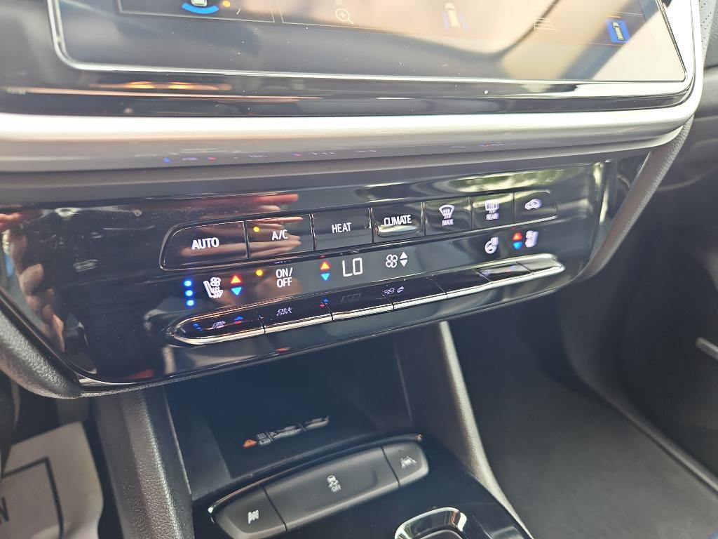 used 2022 Chevrolet Bolt EUV car, priced at $19,992