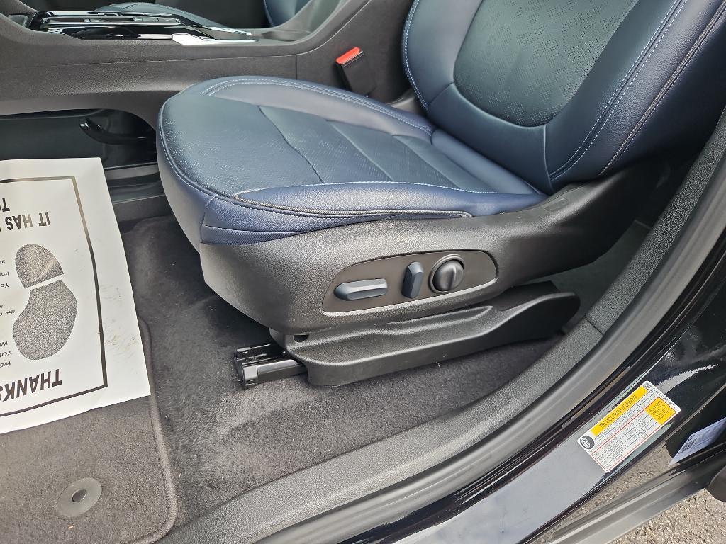 used 2022 Chevrolet Bolt EUV car, priced at $19,992