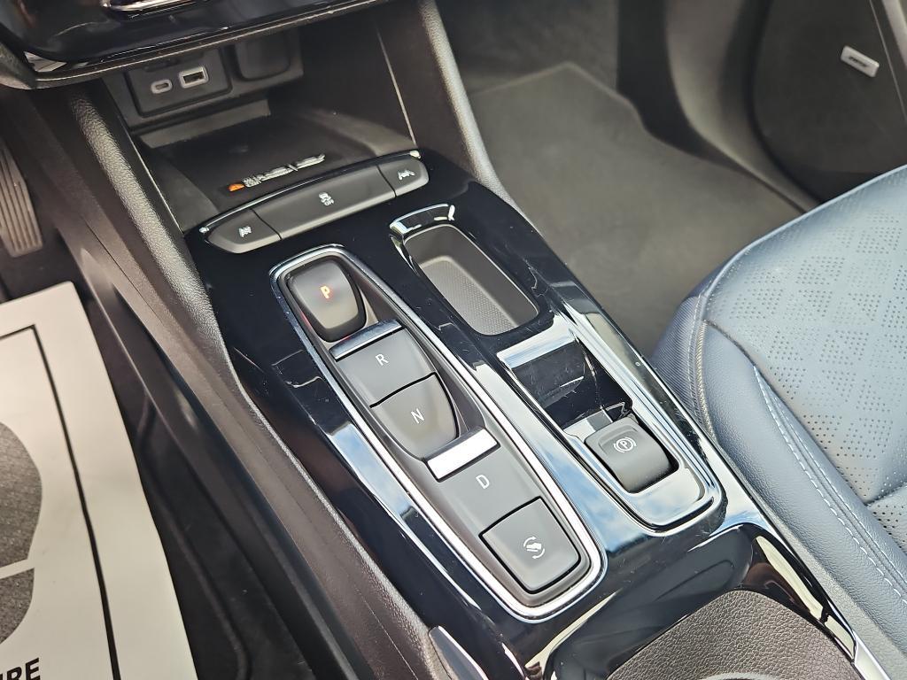 used 2022 Chevrolet Bolt EUV car, priced at $19,992