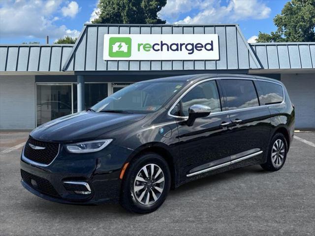 used 2023 Chrysler Pacifica Hybrid car, priced at $27,990